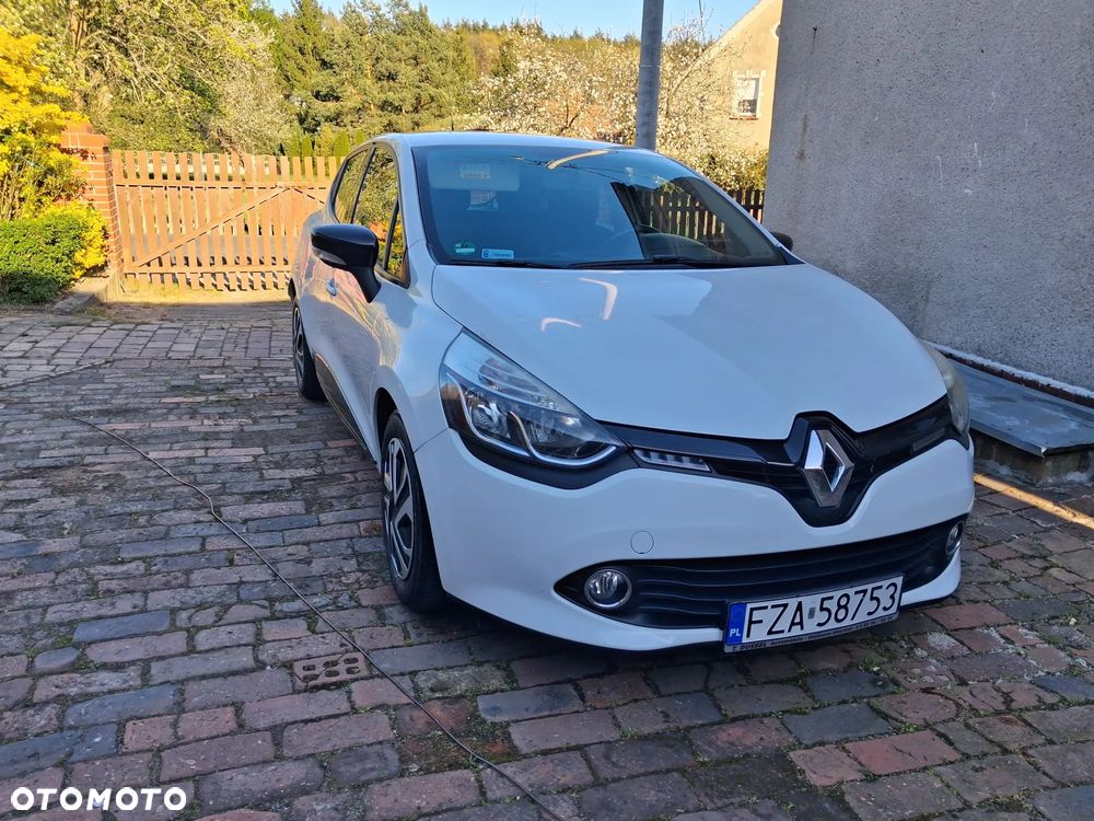 Renault Clio 1.2 16V 75 Life - 13