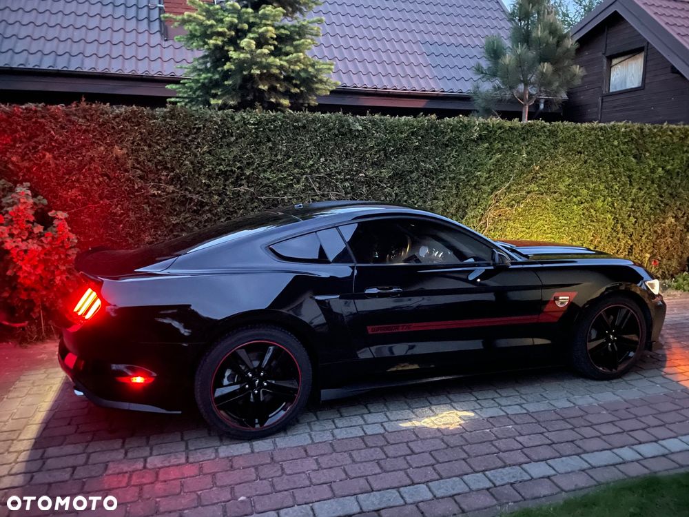 Ford Mustang 2.3 EcoBoost - 11
