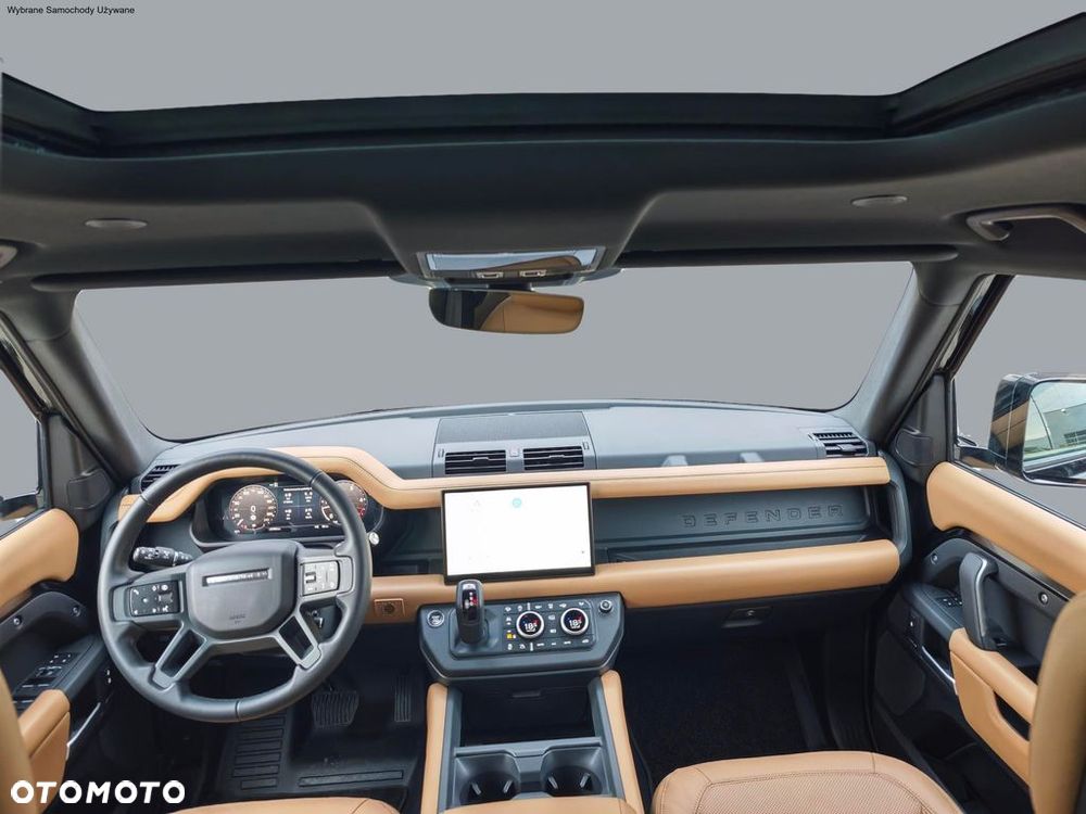 Land Rover Defender - 2