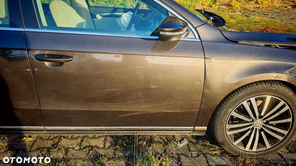 Volkswagen Passat 1.4 TSI BMT Comfortline - 12