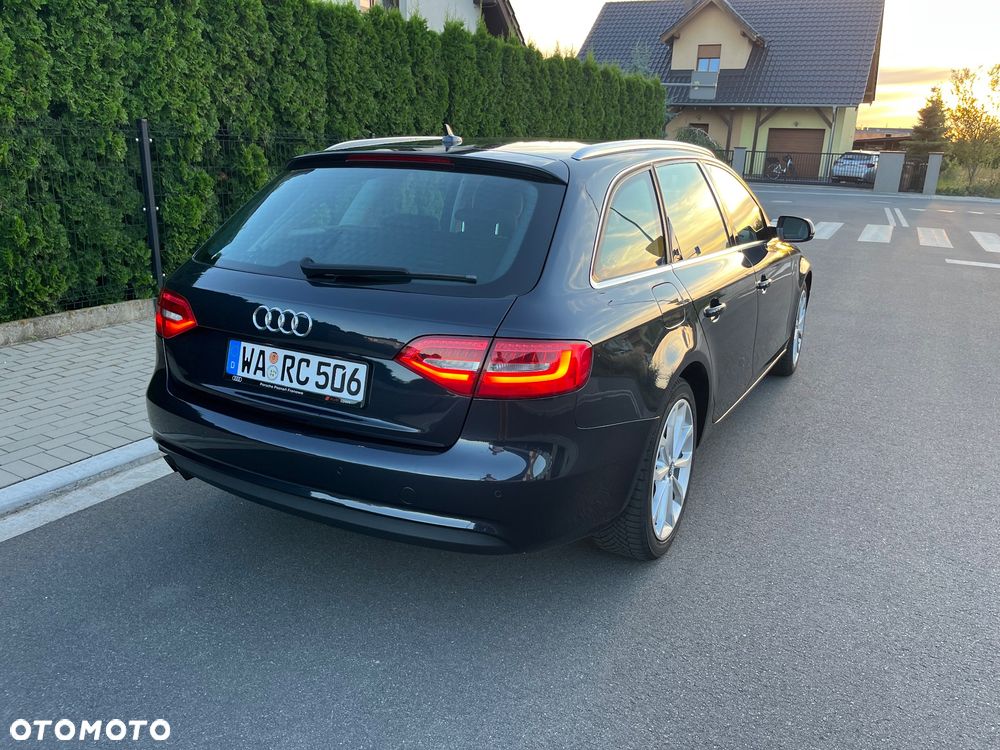 Audi A4 Avant 2.0 TDI DPF clean diesel multitronic Ambiente - 12