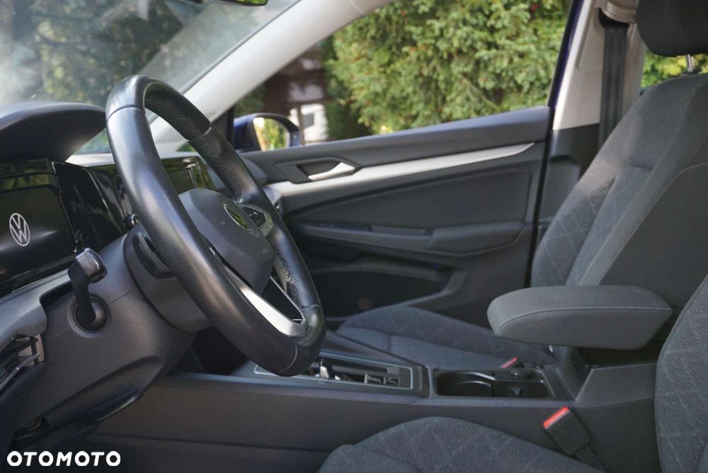 Volkswagen Golf - 10