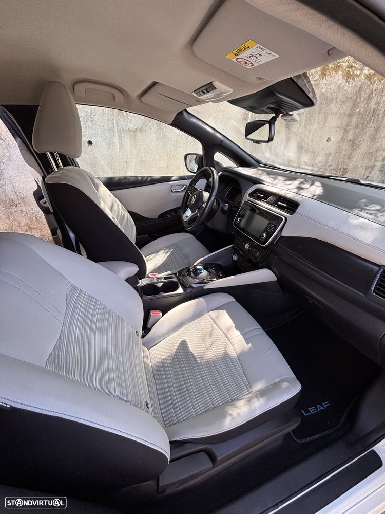 Nissan Leaf N-Connecta Two Tone - 10