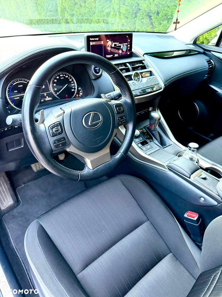 Lexus NX 300h Business Edition AWD - 14