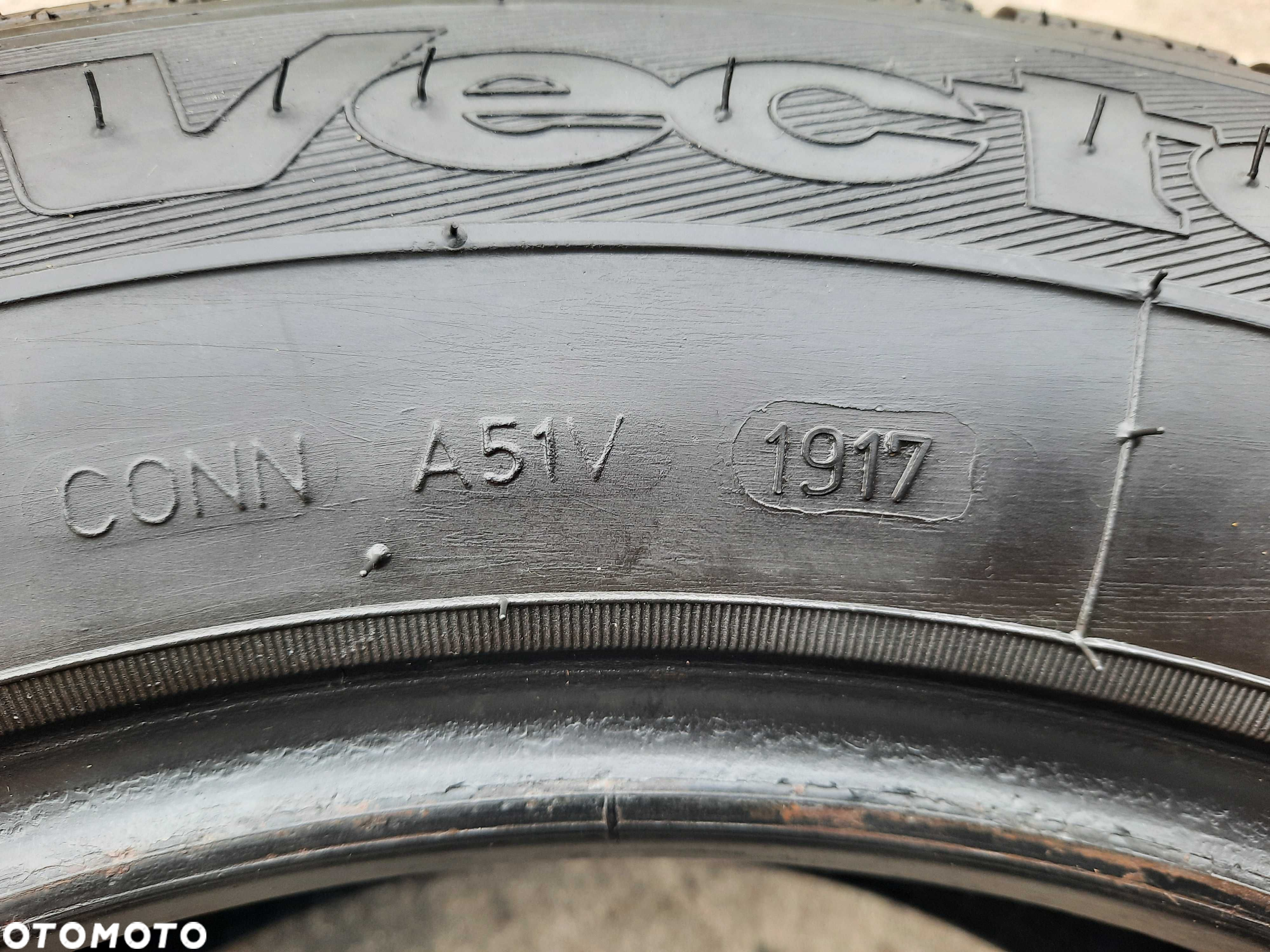 Wzmacniane opony wielosezonowe klasy premium GOODYEAR 205/65/16 C - 6