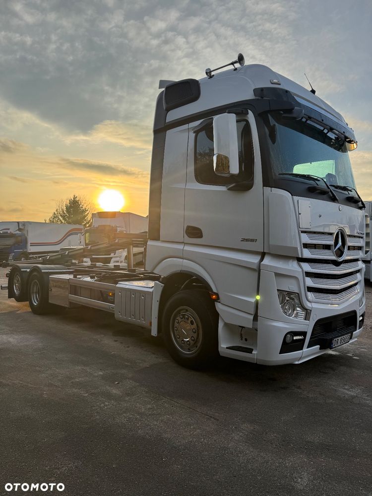 Mercedes-Benz ACTROS / 2553 / ACC / E 6 / MP 5 /TIPPER, BDF ,WYWROT / RETARDER/ GIGA SPACE/Niski Przebieg 366 Tys Km! ASO - 38