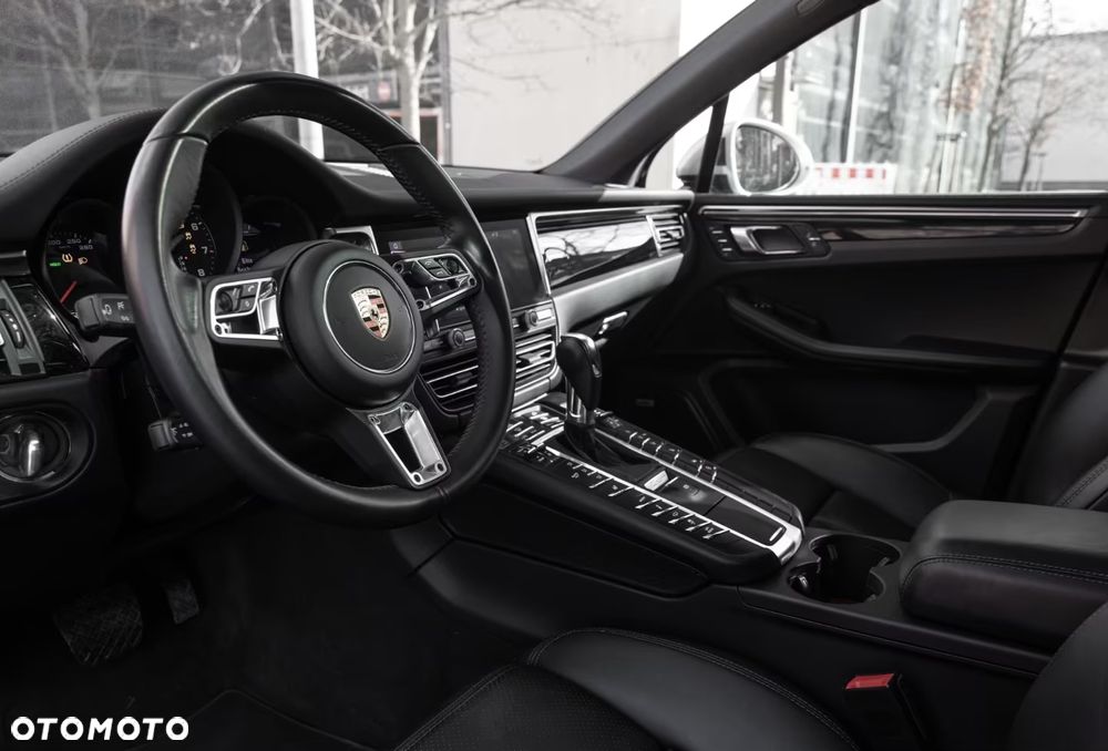 Porsche Macan - 12