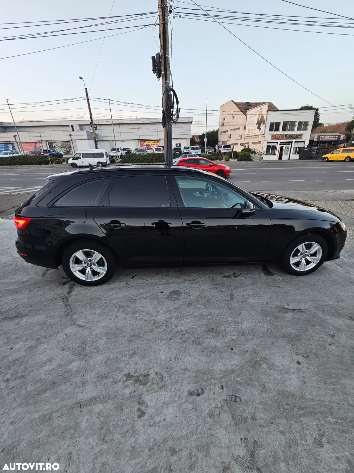 Audi A4 Avant 2.0 TDI S tronic - 11
