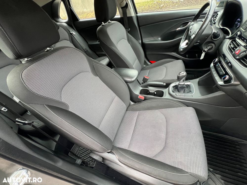 Hyundai i30 1.5 110CP 5DR M/T Comfort - 8