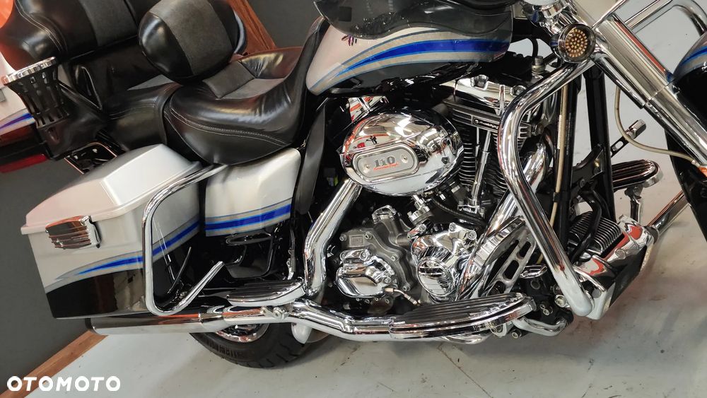 Harley-Davidson Touring Ultra Limited - 25