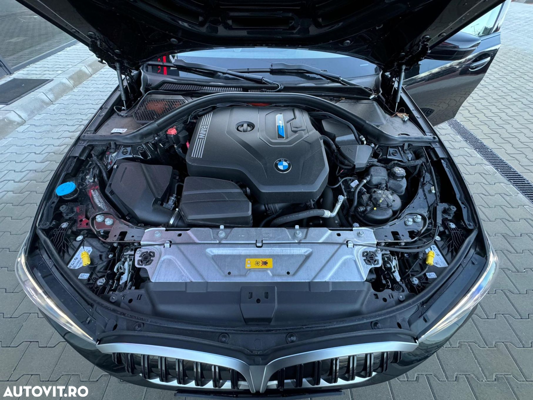 BMW Seria 3 330e AT PHEV - 34