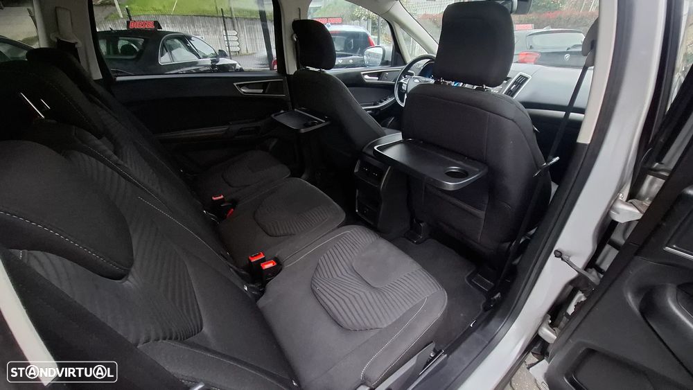 Ford S-Max 2.0 TDCi Trend - 32