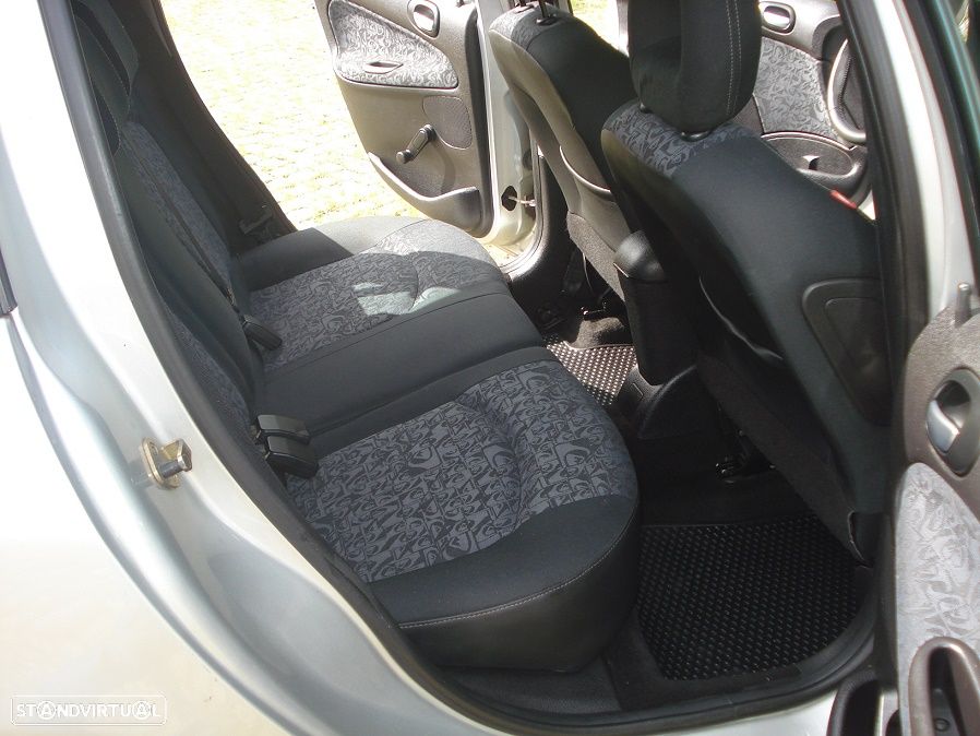 Peugeot 206 SW HDi 110 Quiksilver - 19