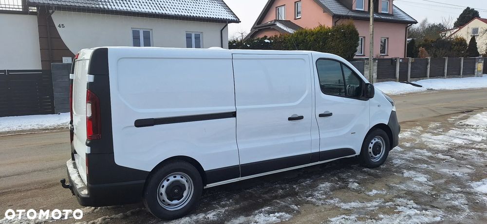 Opel Vivaro - 8