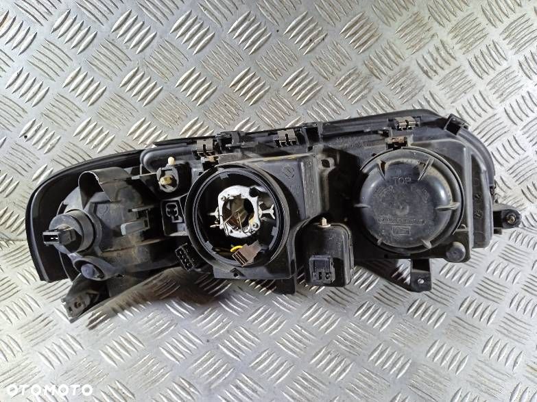 LAMPA LEWA PRZEDNIA VOLVO S80 - 2