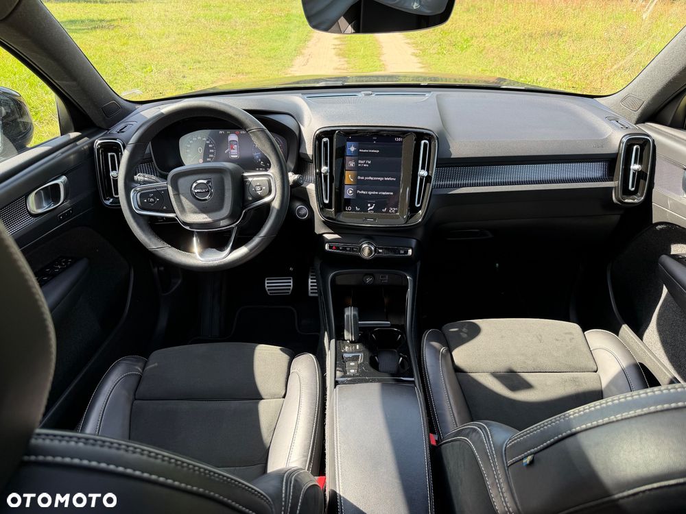 Volvo XC 40 T3 Geartronic RDesign - 18