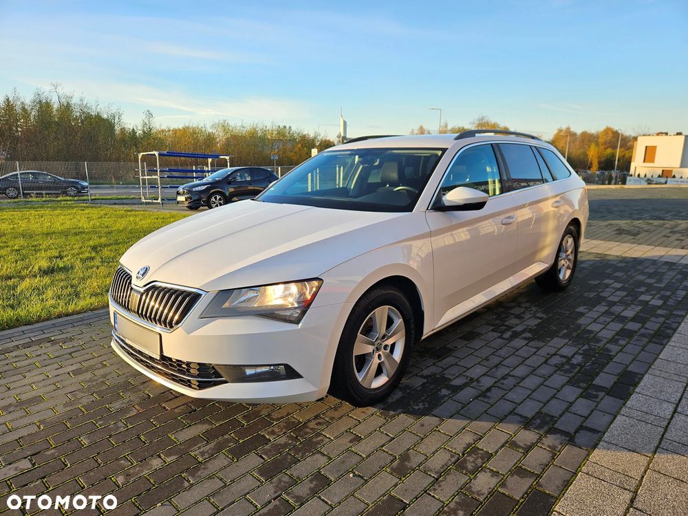 Skoda Superb 2.0 TDI Ambition - 4