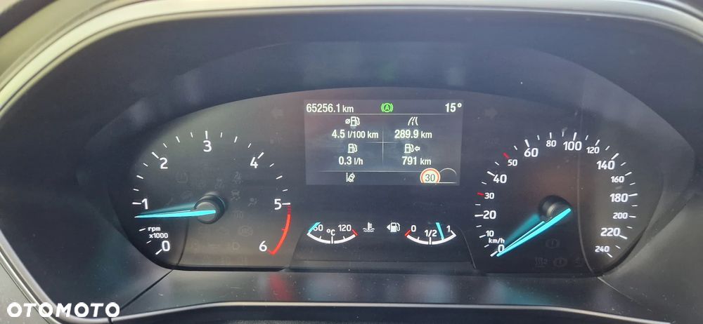 Ford Focus - 10
