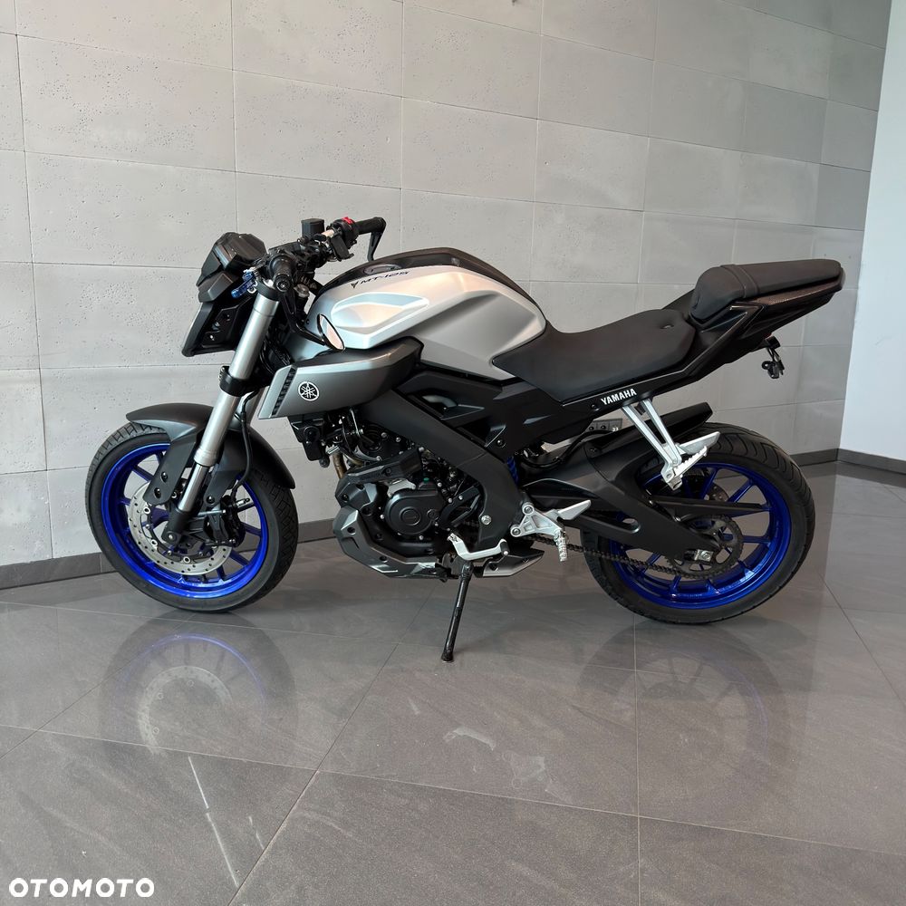 Yamaha MT - 8