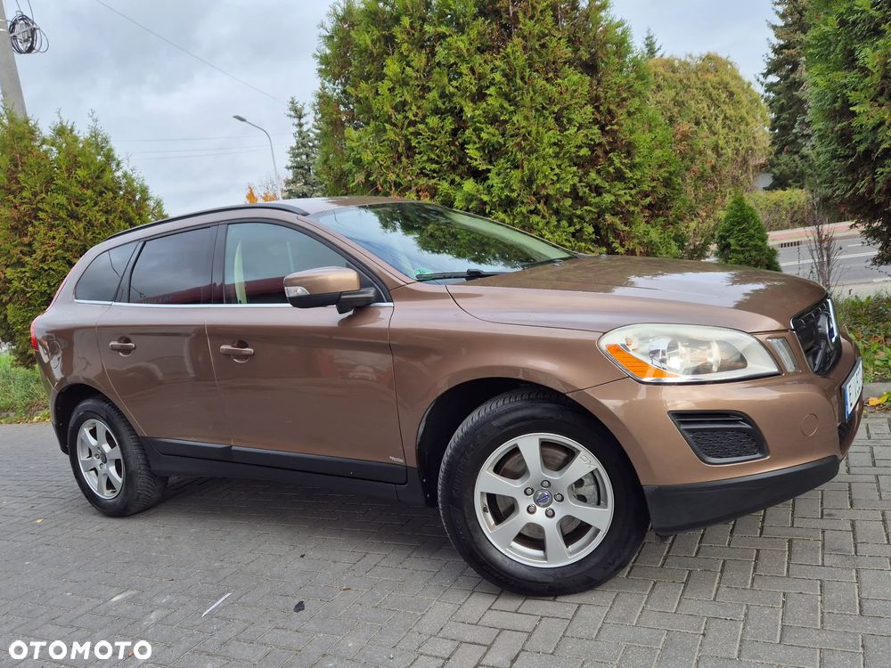 Volvo XC 60 2.4D AWD Momentum - 19