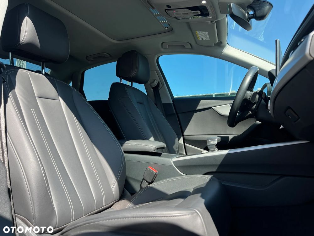Audi A4 Limousine - 23