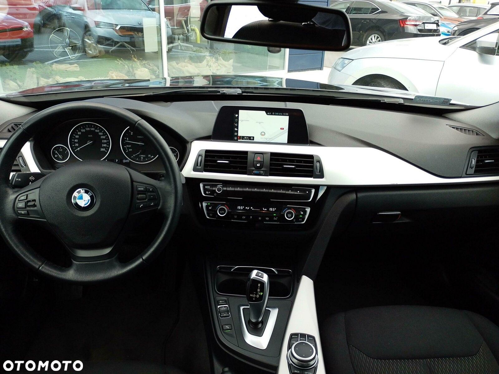 BMW Seria 3 320i GPF xDrive - 9