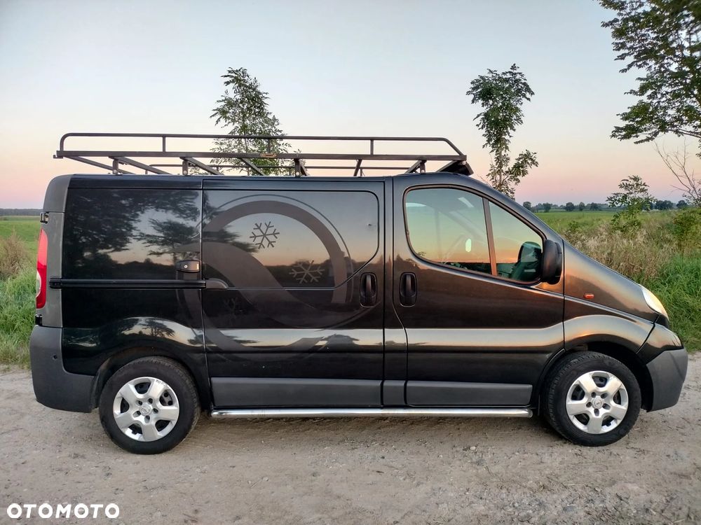 Opel vivaro - 24