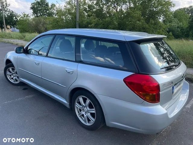 Subaru Legacy Kombi 2.0 4WD - 4