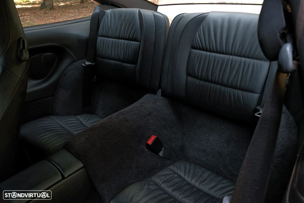 Porsche 911 (996) Carrera 4 Coupé - 23