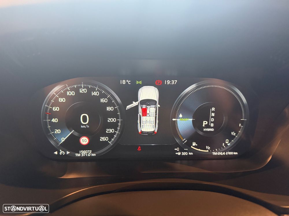 Volvo XC 60 2.0 T8 PHEV R-Design AWD - 53