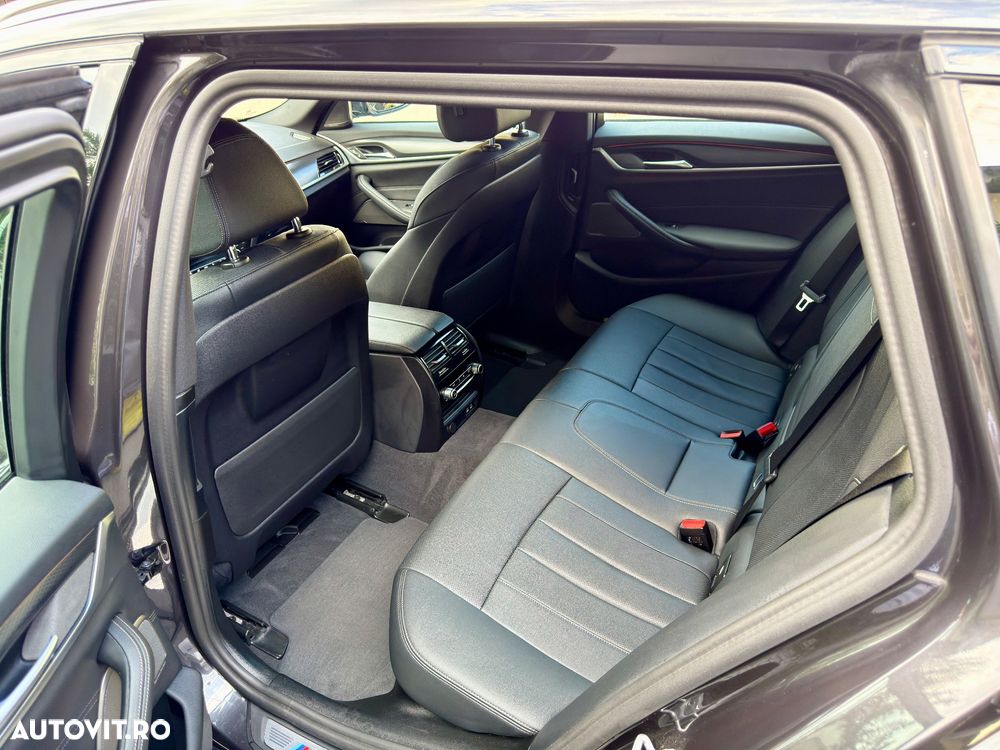 BMW Seria 5 520d Aut. M Sport Edition - 10