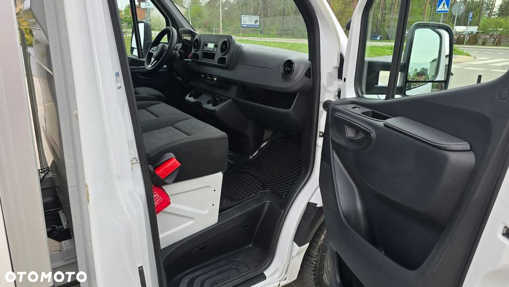 Mercedes-Benz SPRINTER 319 CDI 907 MAXI ❗️❗️ / AUTOMAT / ŁOPATKI / PODUSZKI PNEUMATYCZNE / KONTENER 10EP JEGGER / FULL OPCJA  / LEDY / XENON / WEBASTO / KONTENER MEBLOWY / RAMA / LAWETA / SALON POLSKA ❗❗ - 31