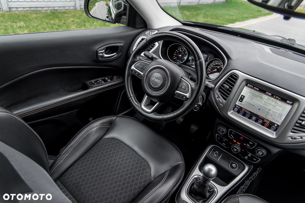 Jeep Compass 1.4 TMair Longitude FWD S&S - 33