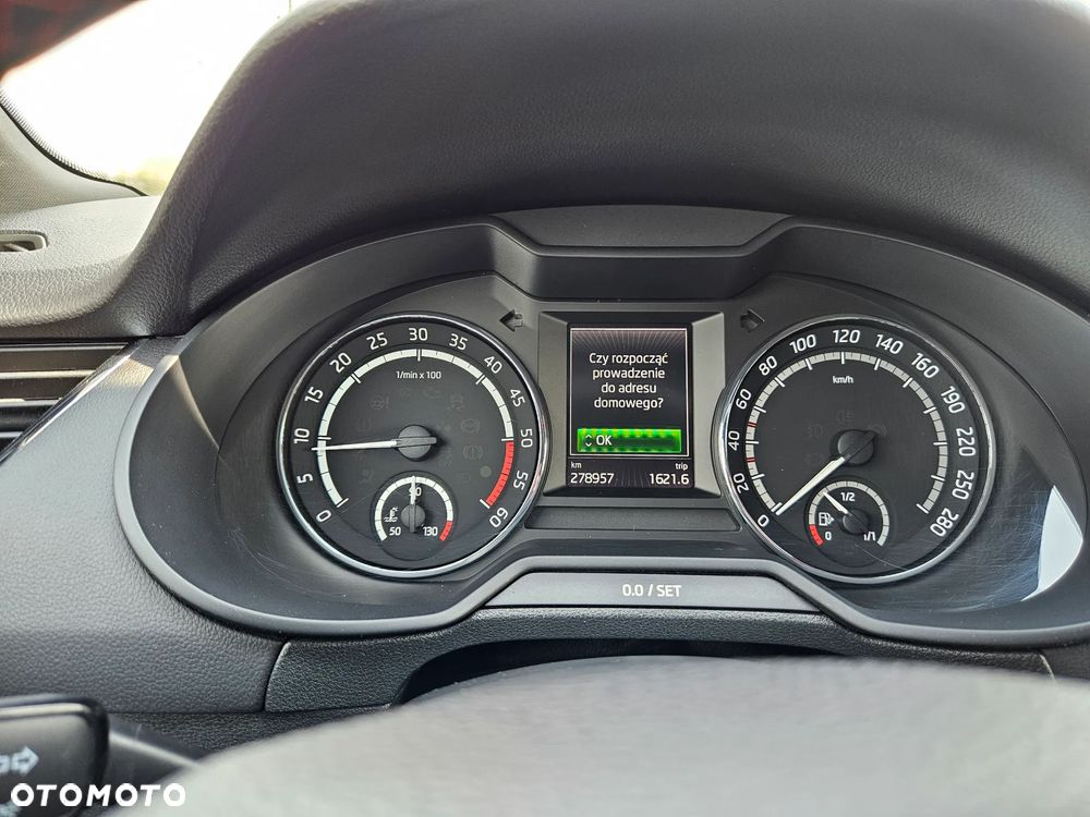 Skoda Octavia 2.0 TDI RS - 29