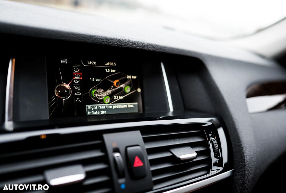 BMW X3 xDrive28i Aut. Advantage - 9