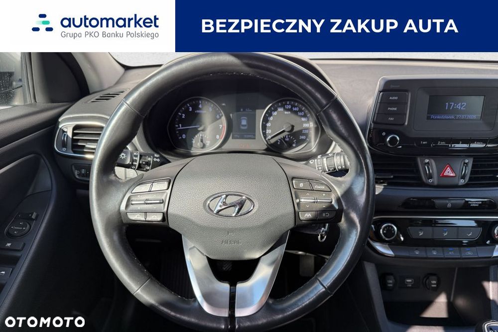 Hyundai i30 1.5 DPI Classic + - 16