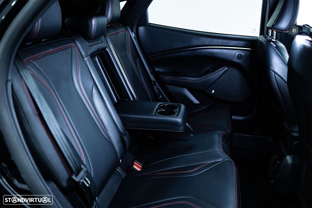 Ford Mustang Mach-E 75.7 kWh Premium AWD - 17