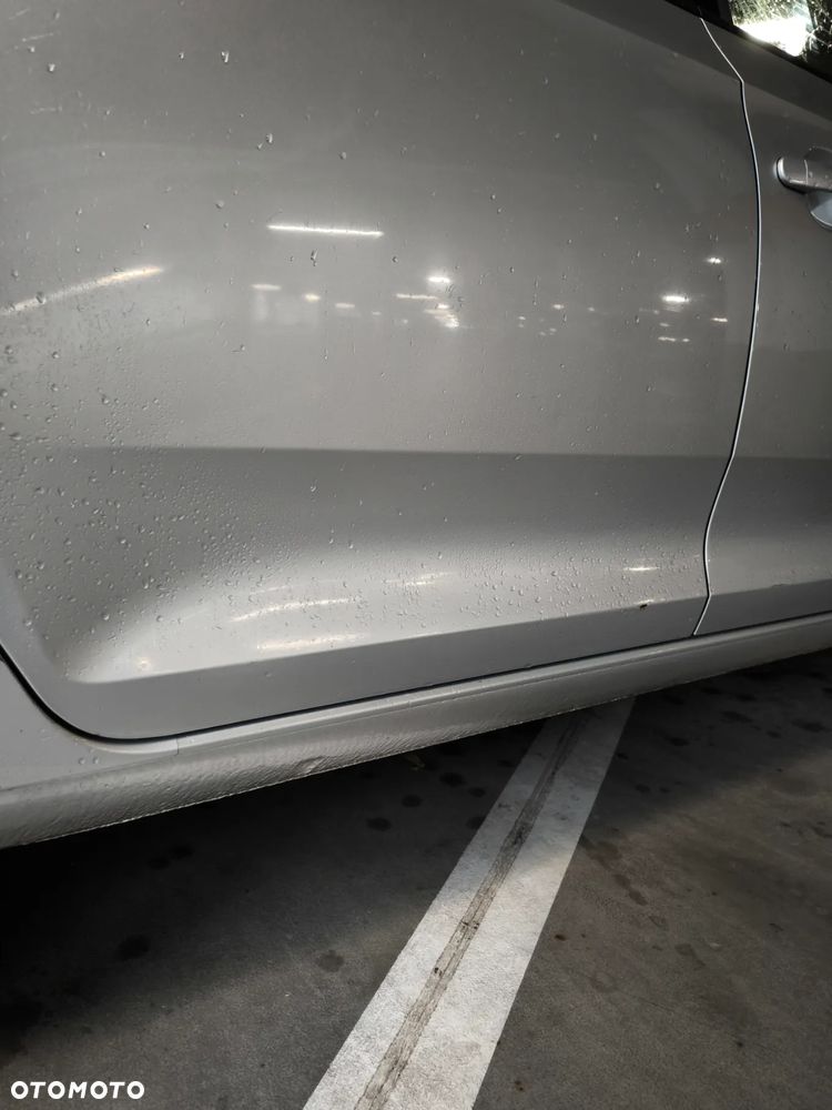 Skoda RAPID 1.2 TSI Style Plus - 8