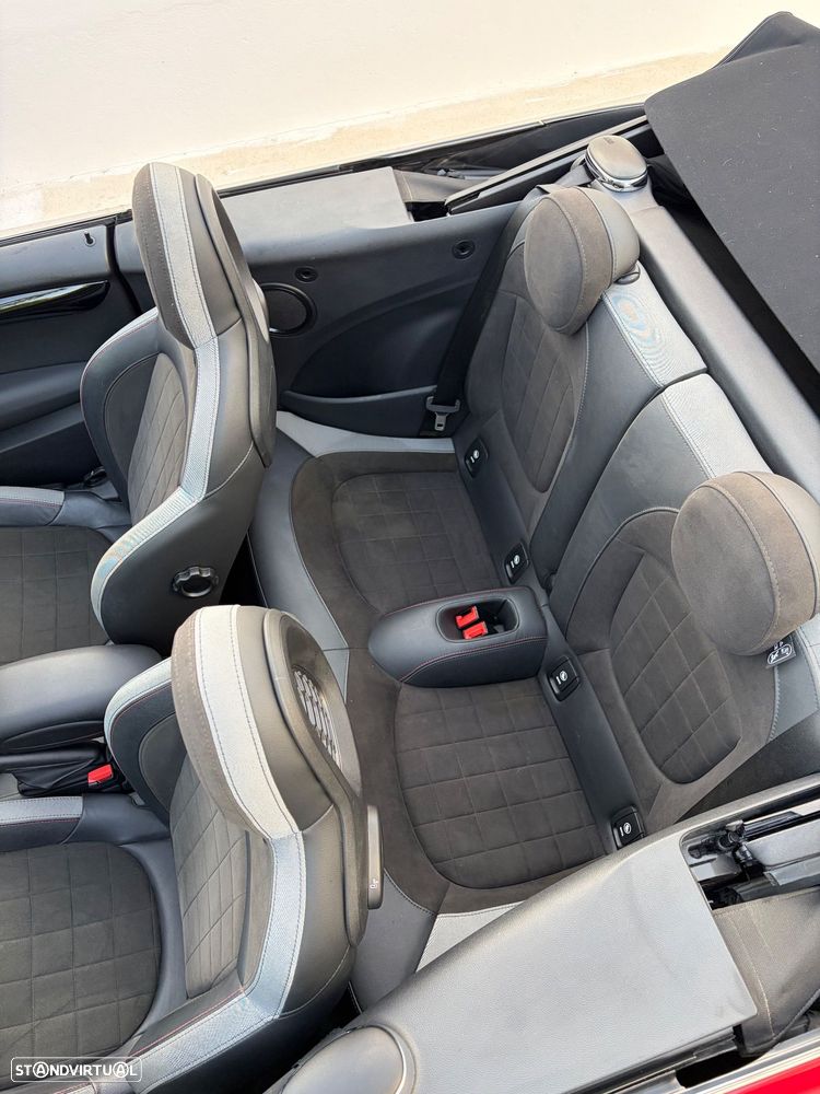 MINI Cabrio Cooper Premium Plus JCW Auto - 17