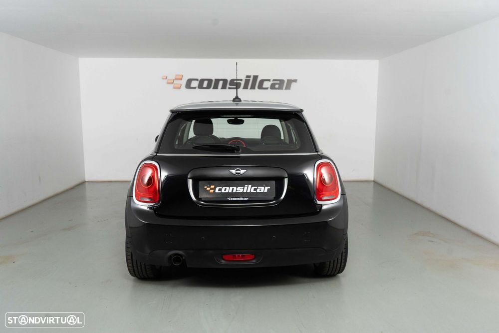 MINI 3 Portas One D - 6