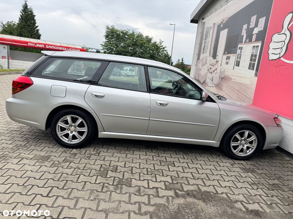 Subaru Legacy - 8