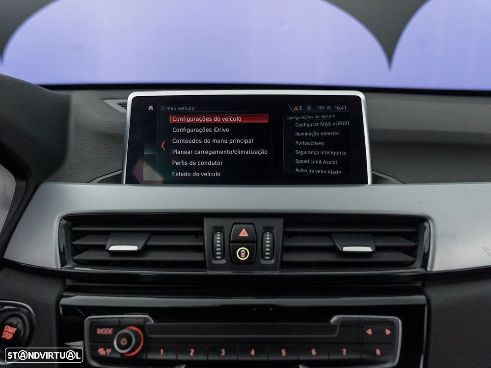 BMW X1 25 e xDrive Corporate Edition - 30