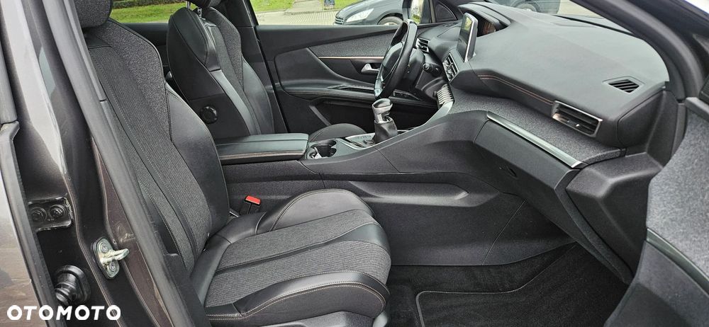 Peugeot 3008 1.5 BlueHDi GT S&S - 11