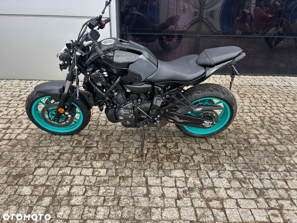 Yamaha MT - 7