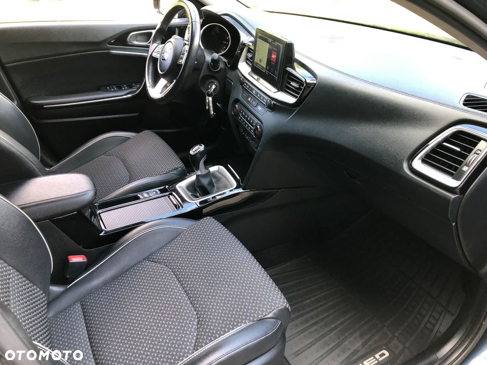 Kia Ceed 1.0 T-GDI OPF Vision - 18
