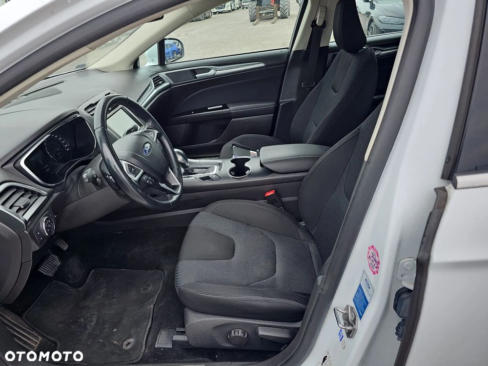 Ford Mondeo 2.0 TDCi Titanium PowerShift - 26