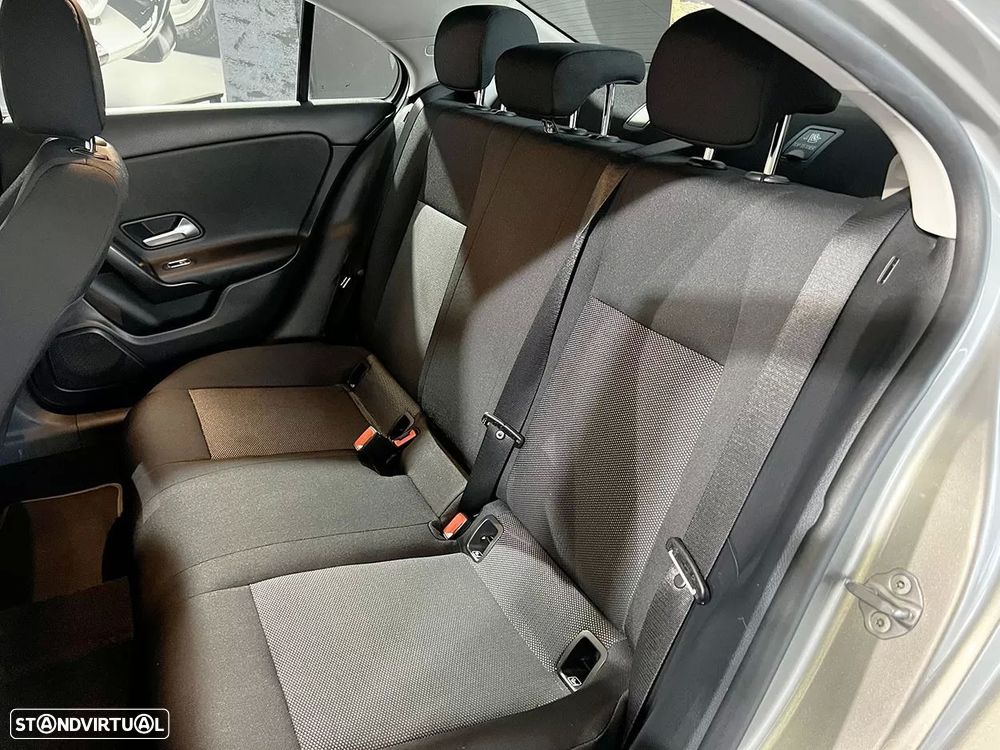 Mercedes-Benz A 180 Limousine d 7G-DCT Style - 24