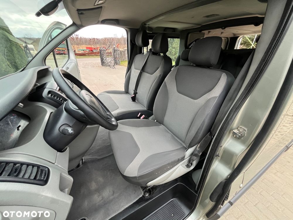 Renault Trafic - 16