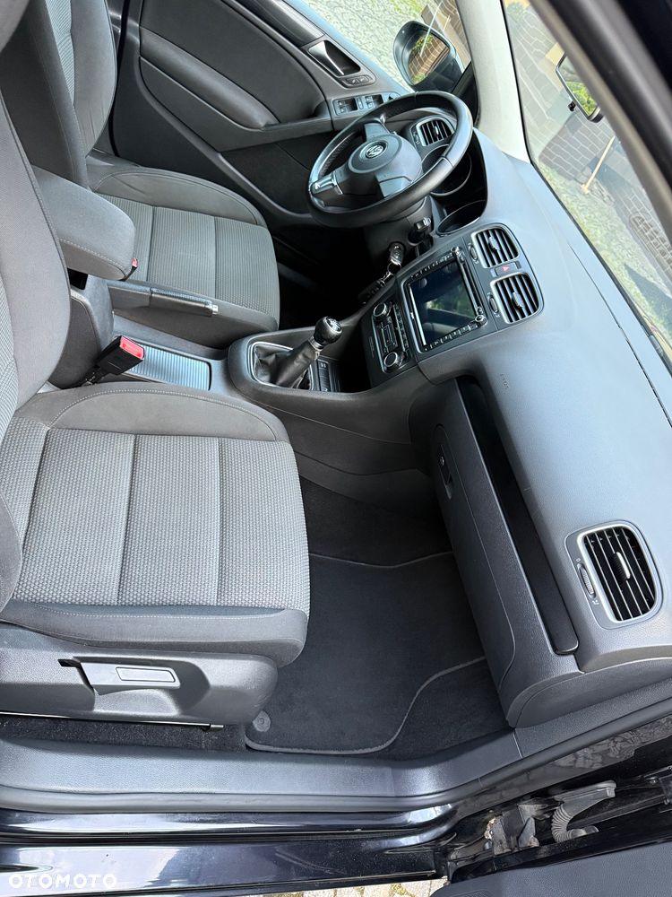 Volkswagen Golf - 35