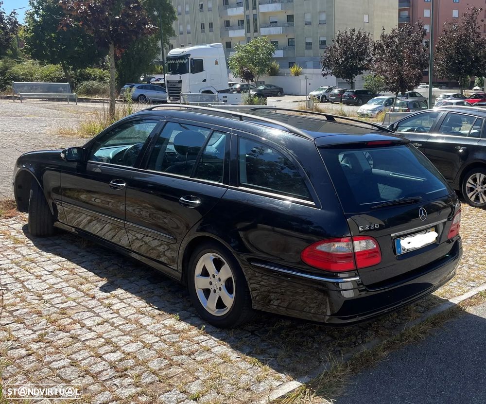 Mercedes-Benz E 220 CDi Avantgarde Aut. - 1